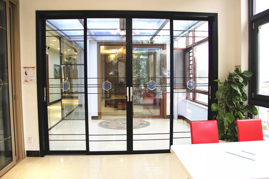 伊盾安全門(mén)窗，全力以赴提高你的居家生活質(zhì)量！113004